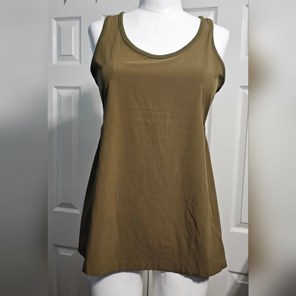 NWOT Athleta Passenger Acacia Olive Gorpcore Tank Top Size S
